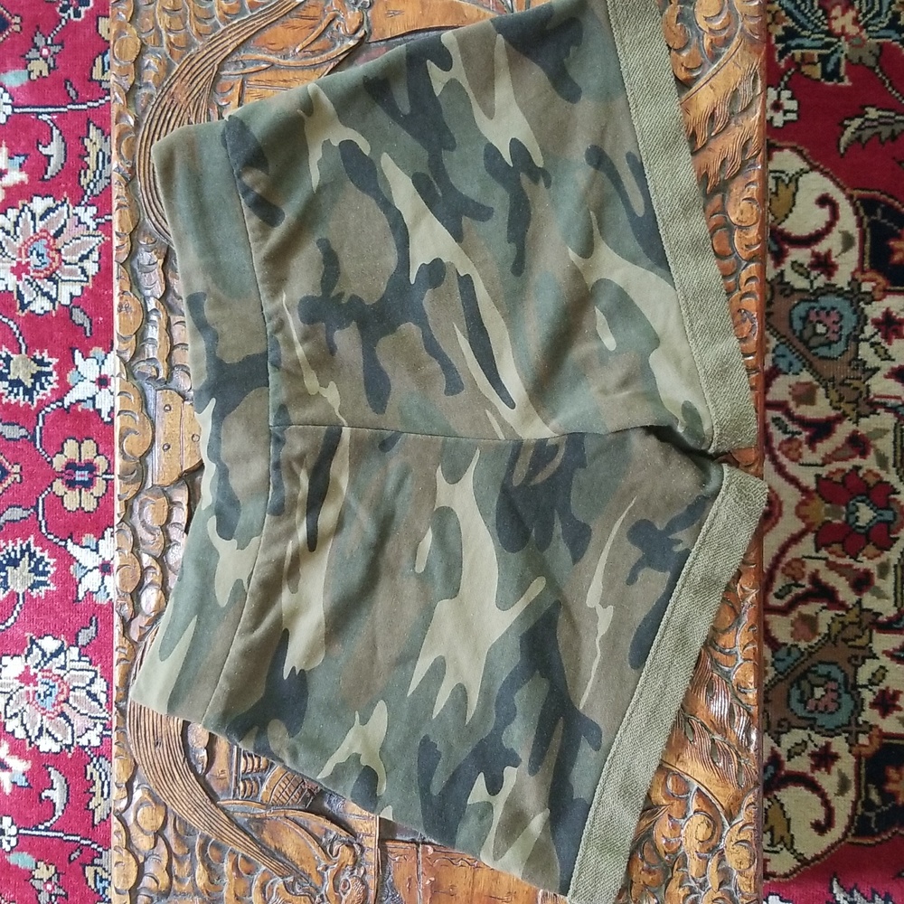 ALTERNATIVE Camo Sweat Short Medium - Picture 5 of 5
